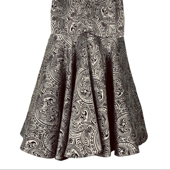 BEBE Mini Party Dress Halter Paisley Scroll Metallic Champagne Black Size 8 Y2K - Picture 7 of 15